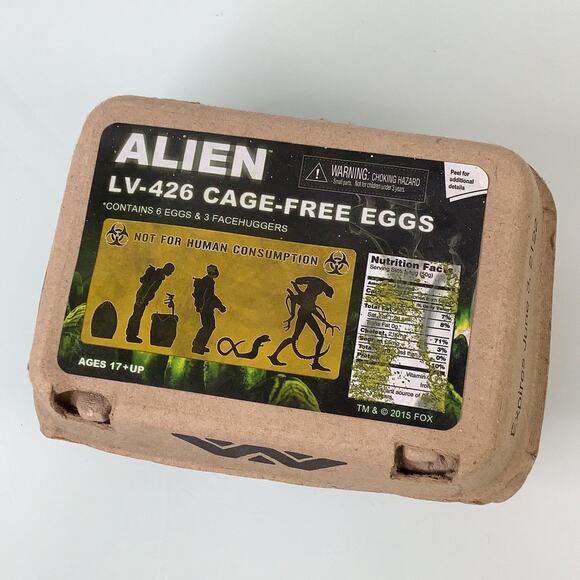 Neca Alien LV 426 cage free eggs 6 eggs and 3 facehuggers EUC